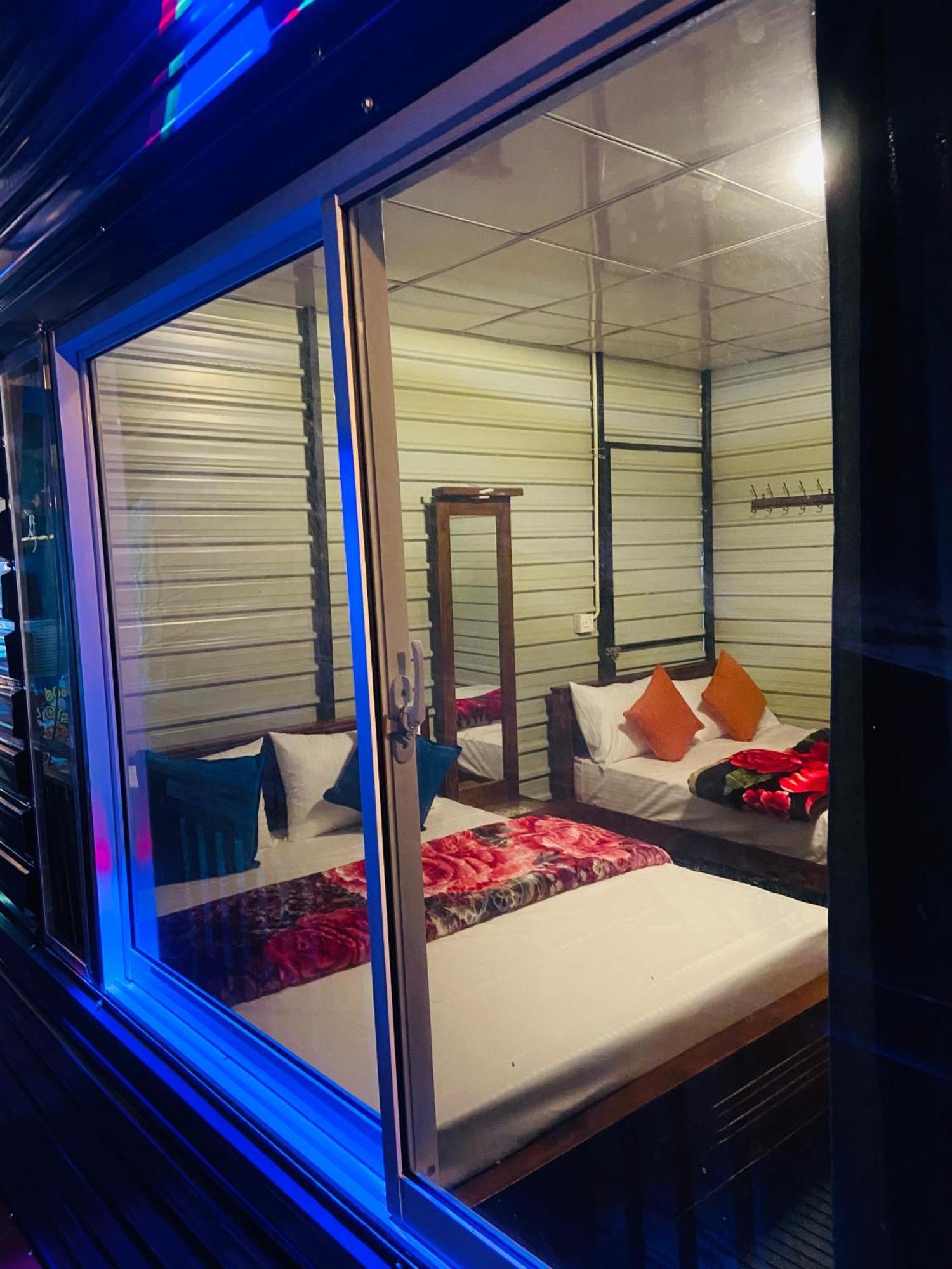 Shan Hotel Nallathanniya Kültér fotó