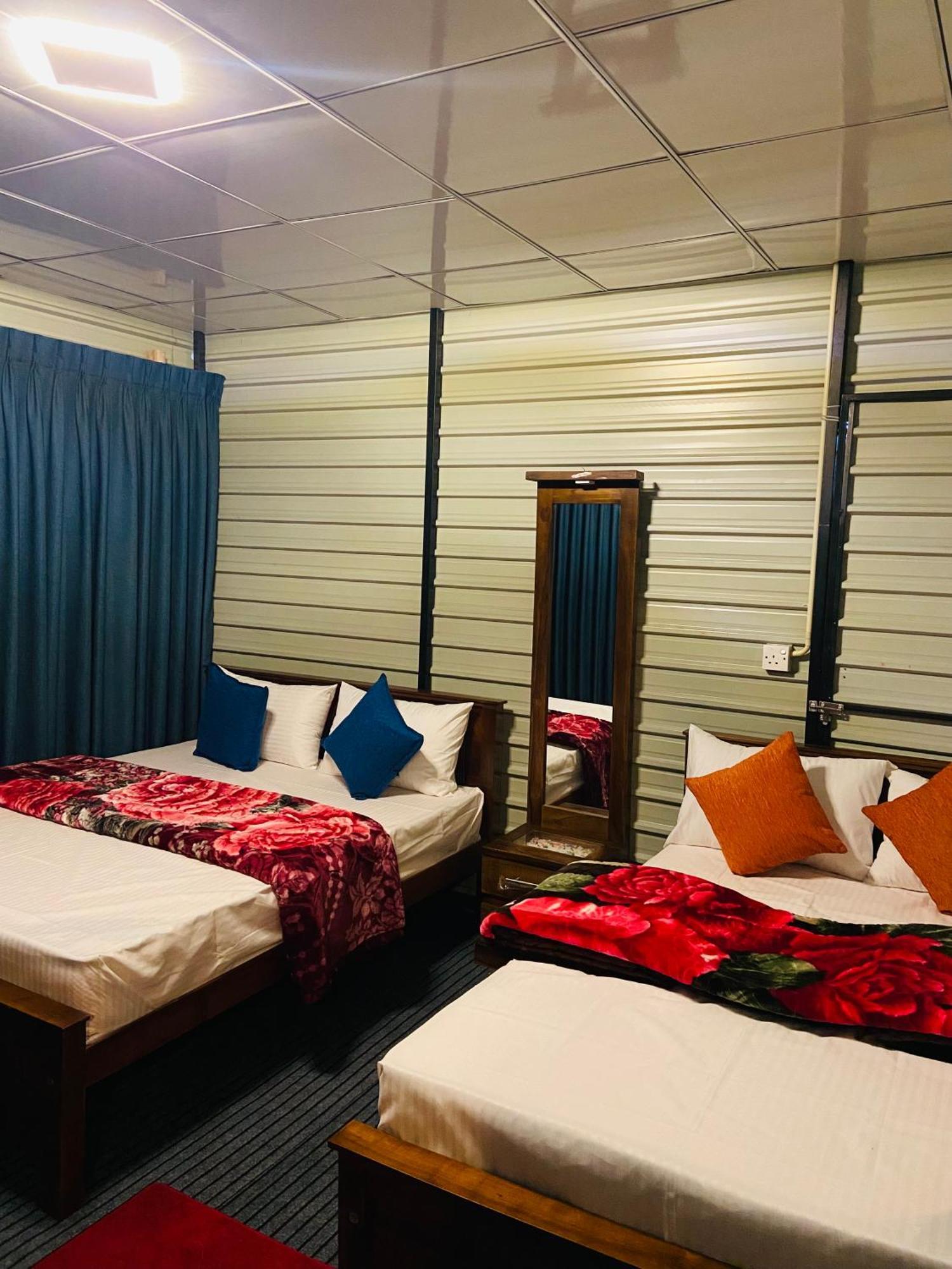 Shan Hotel Nallathanniya Kültér fotó